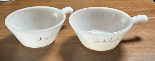 2 Vintage Fire King Anchor Hocking Soup Chili Bowls Candle Glow Pattern