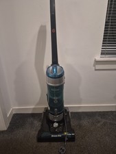Hoover Upright Vacuum Cleaner Breeze Evo Home TH31BO02001 Black & Blue Corded