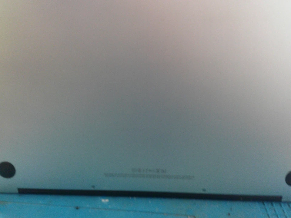 Apple MacBook Air - 13" Display - Core i5 1,8GHz - 128GB SSD - 4GB RAM , - Bild 3 von 3