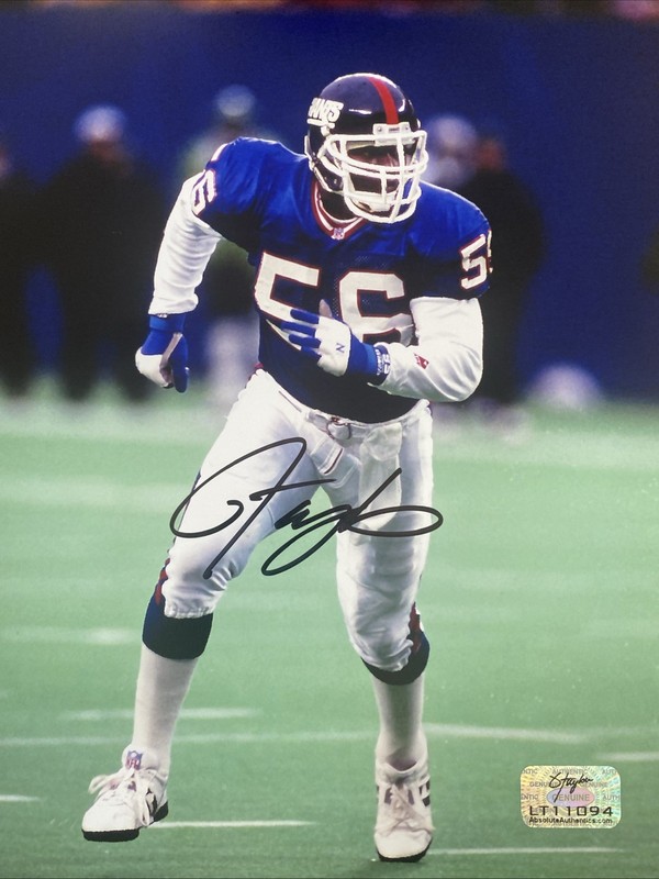 LAWRENCE TAYLOR signed autographed 8X10 Photo w/PLAYER HOLOGRAM GTSM