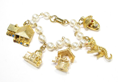 Vtg HOBCO House of Borvani CHARM Bracelet Pearl DRAGON House Drama Mask Well 60s
