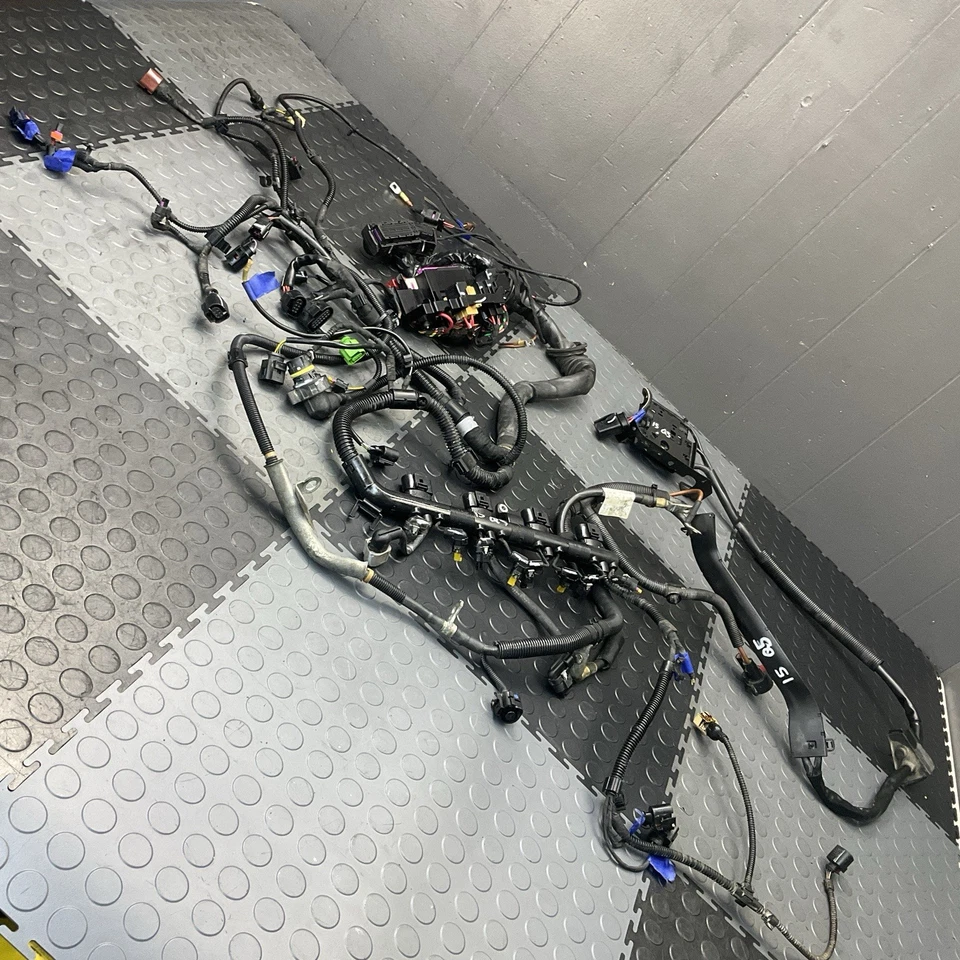 Arnés de cableado de bahía de motor Audi Q5 2010-2015 con encendido de arranque del alternador OEM Foto 2 de 4