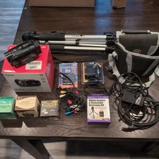 Canon VIXIA HF M30 Full HD 1080p AVCHD Video Camcorder with Accessories