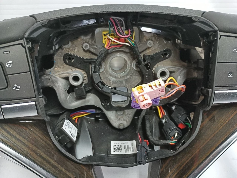 Very Low Miles Heated Black Leather Steering Wheel from 2024 Cadillac XT6 455100 - Image 4 of 4