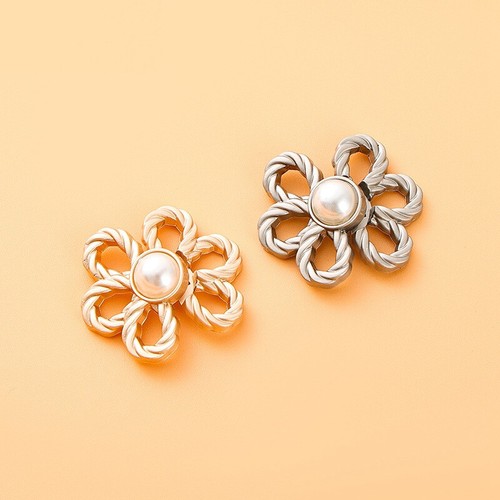 1 Pair of Alloy Flower Faux Pearl Button Beaded Hollow Out Sewing Accessories - Picture 2 of 8