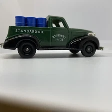Lledo Standard Oil Green Pickup Truck Refinery No. 21 - Made in England