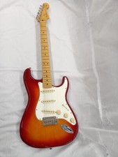 Guitare électrique FENDER PLAYER II STRATOCASTER