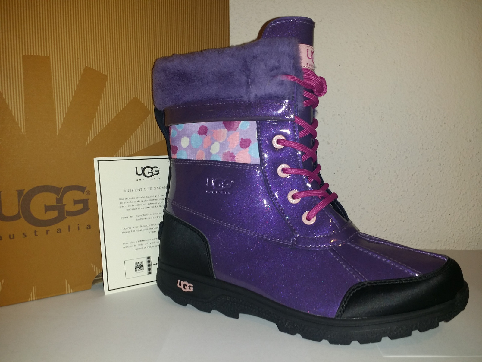 teva universal urban sandal