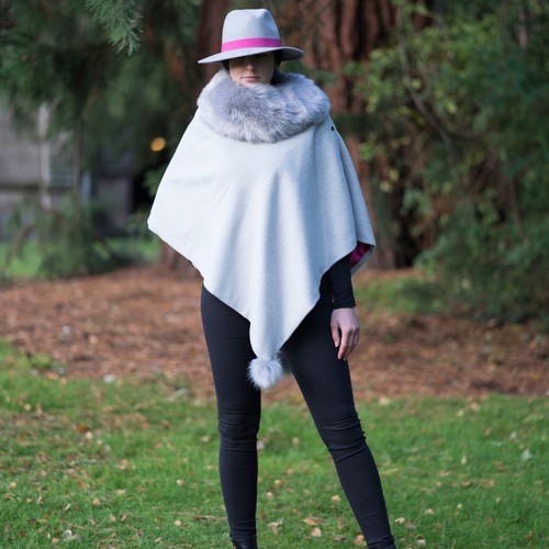 634. Poncho de capa gris suave hecho a mano con tweed rosa - Imagen 2 de 9