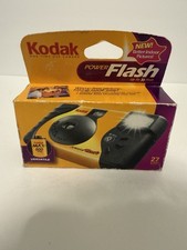 Vintage Kodak Fun Saver 35mm Camera 27 Exposures Flash Expired 07/2006, NEW
