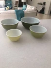 Vintage Pyrex Verde Green Avocado Mixing Bowl Set, Nesting, #401/402/403/404