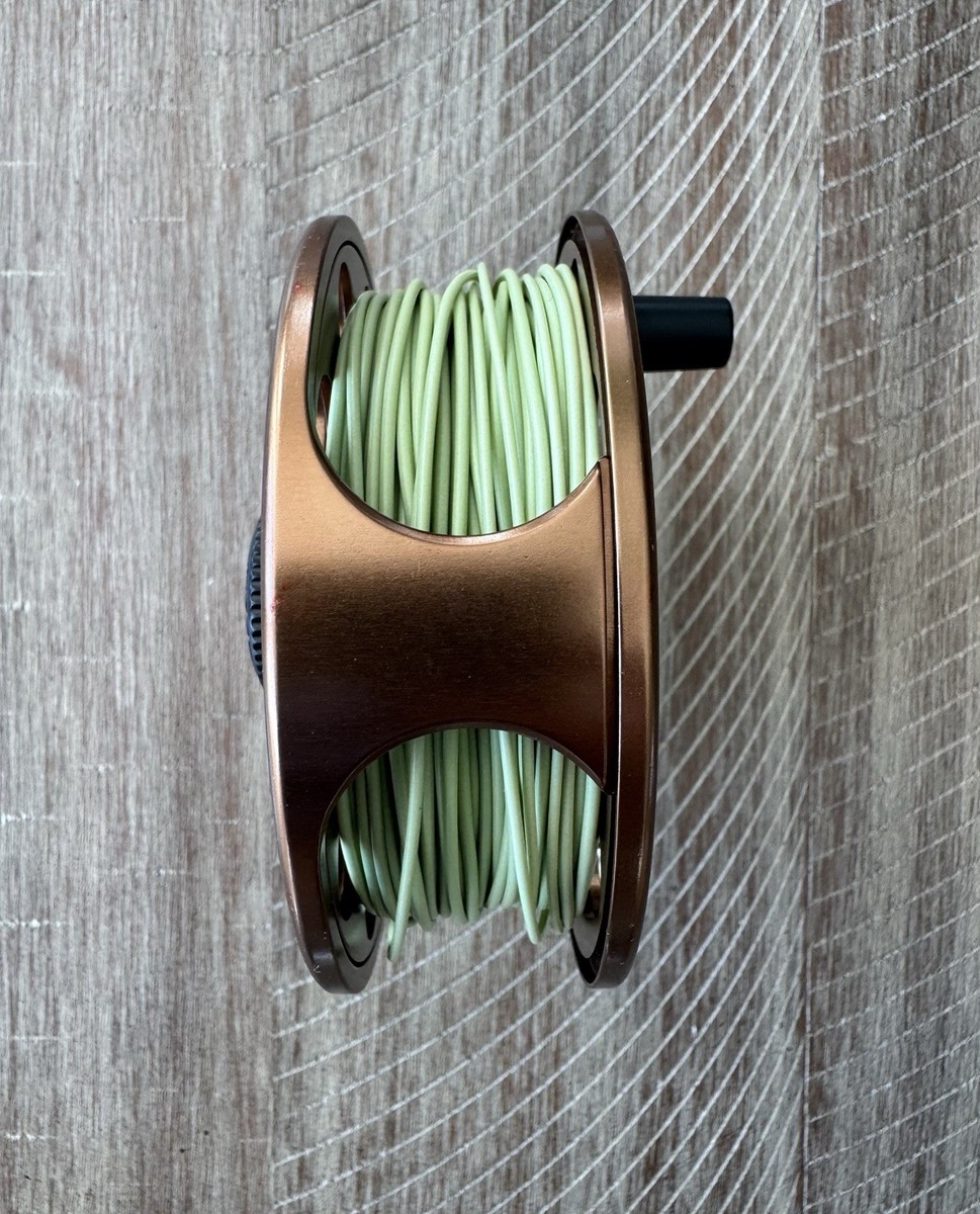 Clean Ross Rhythm 3.5 6/8 wt Fly Reel w/New Rio Fly Line