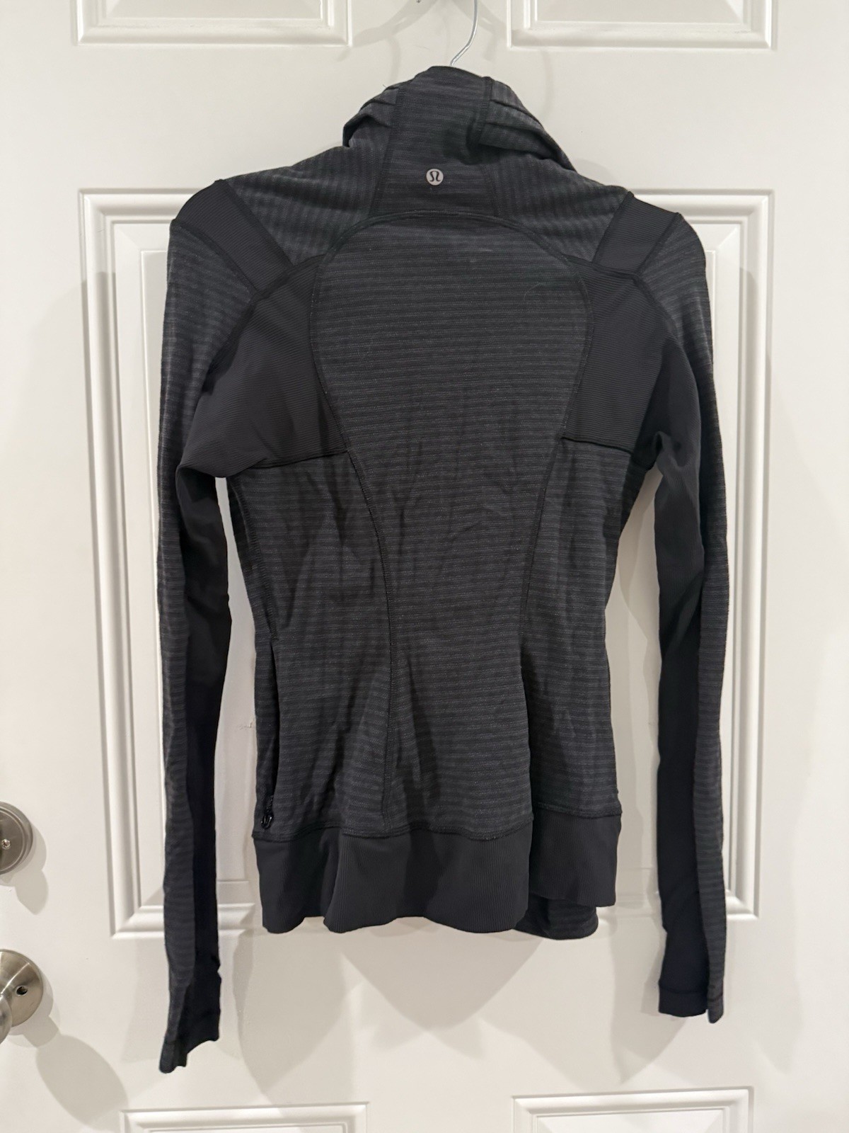 Lululemon Size 4 Wrap Jacket - image 2