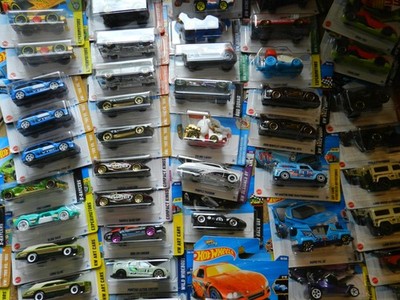 Auswahl Hot Wheels 2025 unbespielt in OVP