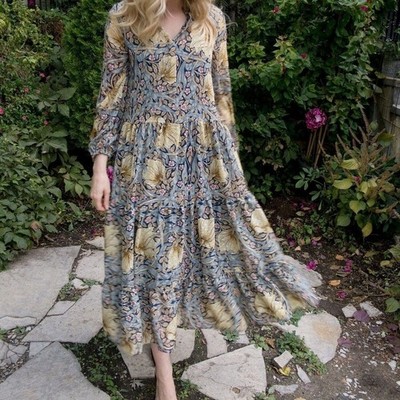 Morris & Co. X H&M Maxi Dress Size 8 Blue Floral Tiered Skirt Worn on TV