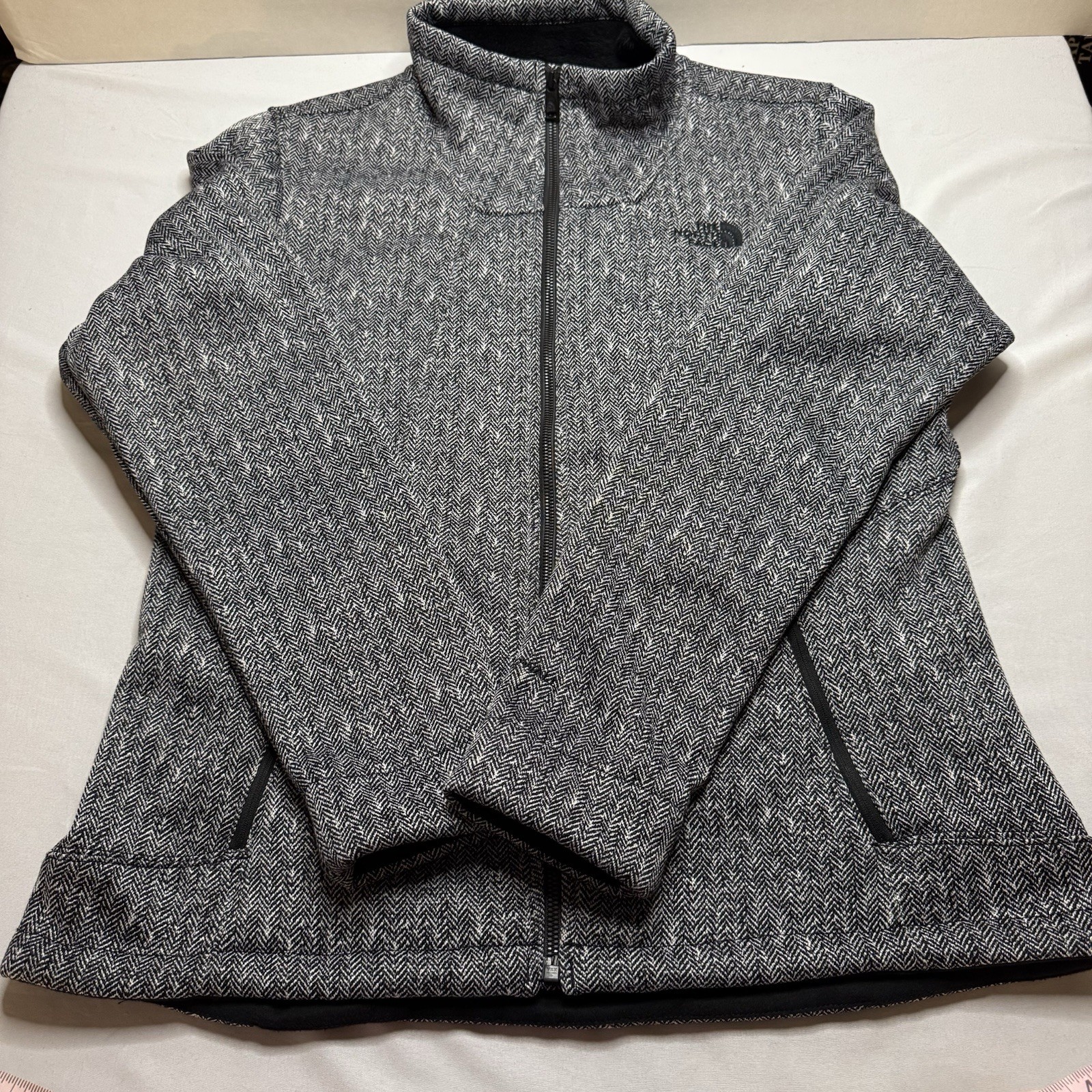 The North Face Women’s Large Jacket Gray Herringbone Softshell Fleece Zip Up thumbnail 8