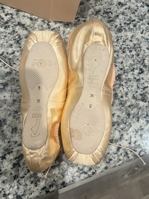 BLOCH Flexus K2 NEW  Size 3 Width 1X  READ DESCRIPTION