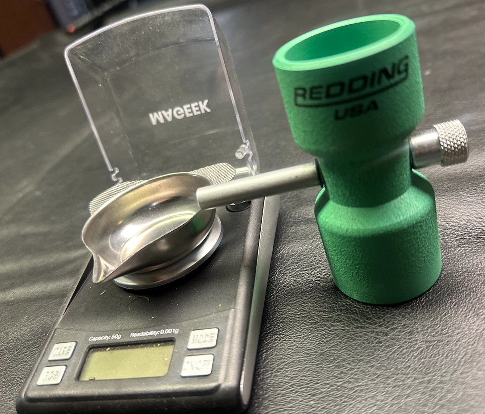 ELEVADOR AJUSTABLE para goteador de polvo Redding #5 (3 tamaños a elegir) Foto 2 de 4
