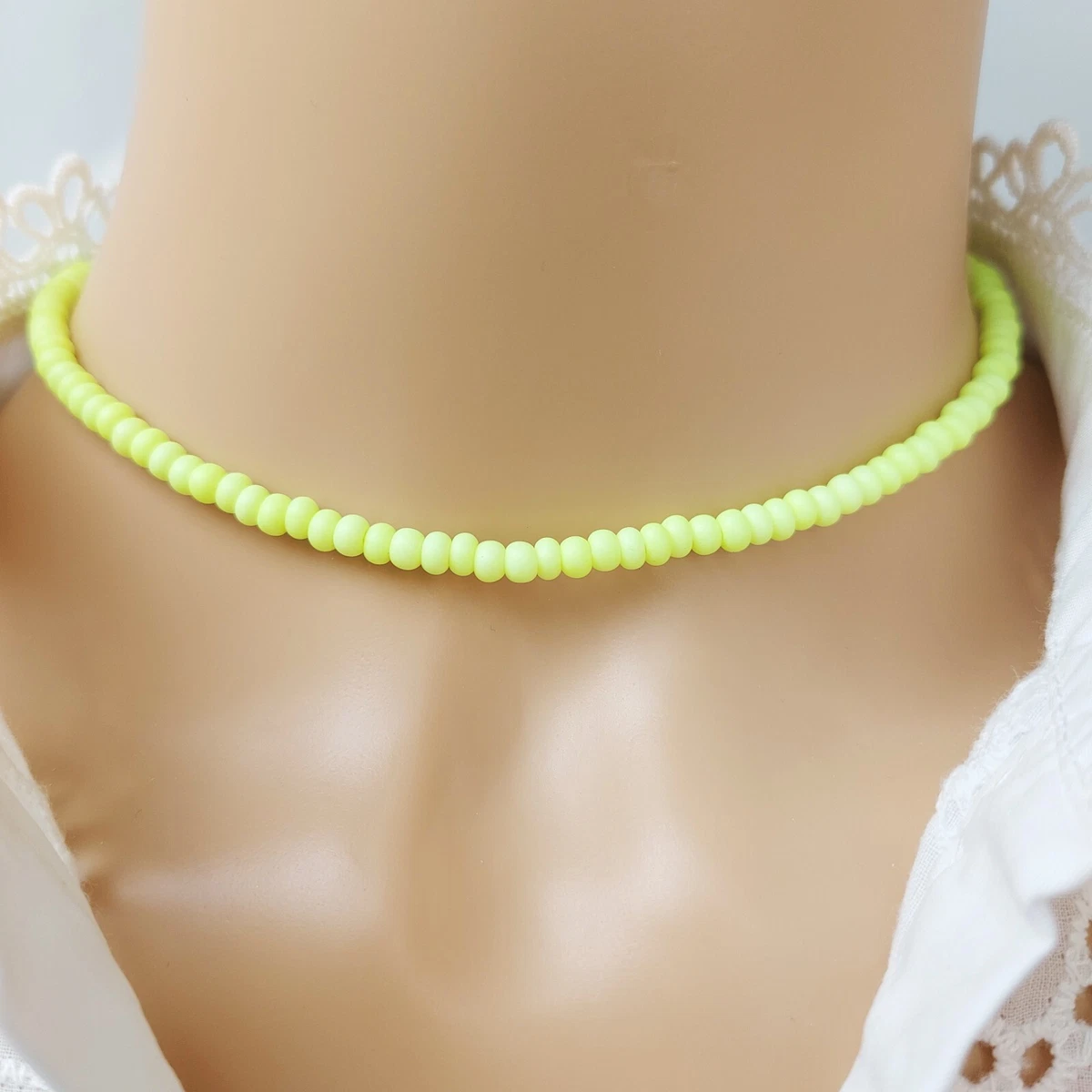 Neon yellow shop choker