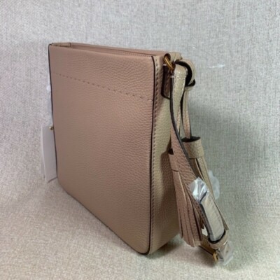 【美品】Tory Burch MCGRAW SWINGPACK Tory Burch McGraw Swingpack Shoulder Bag - Devon Sand for sale