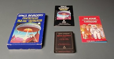 Atari 2600 Space Invaders - Complete In Box (CIB) - With Manual And Catalog (a)