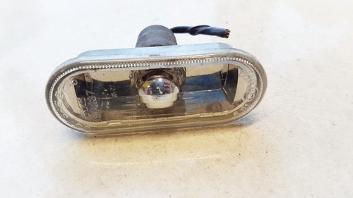 185235 Seitenblinker (Kotflügelblinker) Vorne Linke 18-5235B Vol DE965874-03