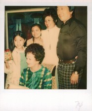 Old Vintage Photo COLOR POLAROID QUINTET MAN WOMEN GIRLS IN ROOM SNAPSHOT