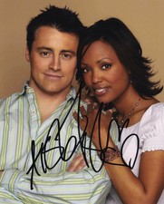 AISHA TYLER signed Autogramm 20x25cm FRIENDS in Person autograph COA
