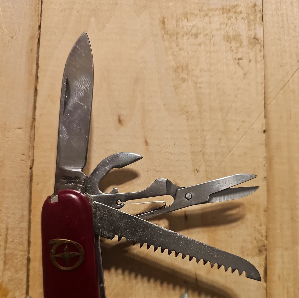 Vintage Victorinox Style China Multi Tool Blade Scout Camp Folding Pocket Knife - Image 4 of 4