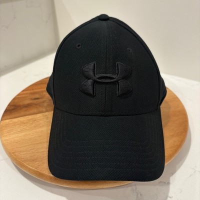 Under Armour Hat Cap Fitted Mens Medium Large Black Lightweight Baseball Mens