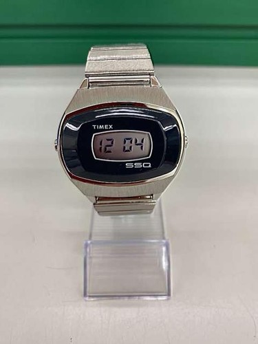 TIMEX SSQ Digital Reissue TW2Y06100