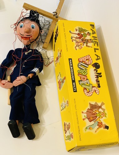 Vintage PELHAM Marionette Puppet POLICEMAN SM "TALKING" (England) 1960’s w/Box - Picture 14 of 24