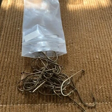 New Old Stock Eagle Claw Sproat # 2 Bait Hook Lot 30+pc Bronze