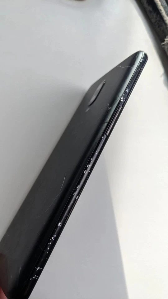 OnePlus 6T (128GB) - 6GB RAM - Android rootato *Pokémon Go Spoofing Phone* - Immagine 2 di 2