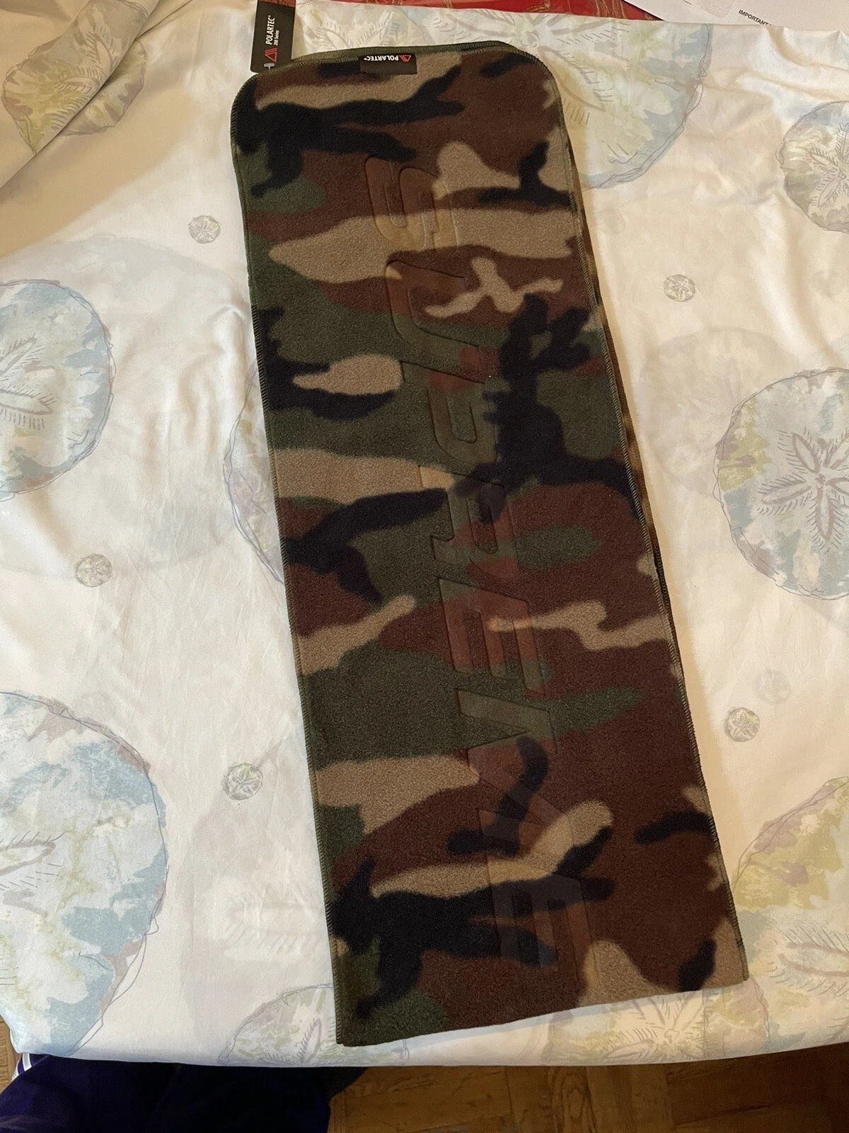 Foulard Supreme Polartec camouflage forêt FW19 neuf avec étiquette en plastique