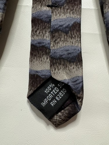 J Garcia Neck Tie 100% Silk Stripes 56” X 3.75” - Picture 5 of 9