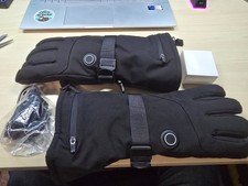 New Pair of Rechargable Heated Gloves Size Large