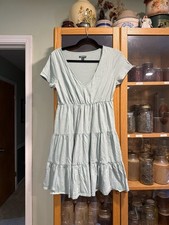 Wild Fable Sage Green V-Neck Short Sleeve Tiered Mini Dress Size Medium