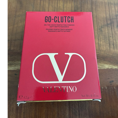 Valentino Go-Clutch Kompaktpuder 01 Very Light Set plus Lippenstift