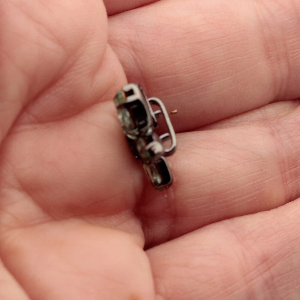 Czech glass rhinestone mini butterfly button lapel embellishment - Image 4 of 4