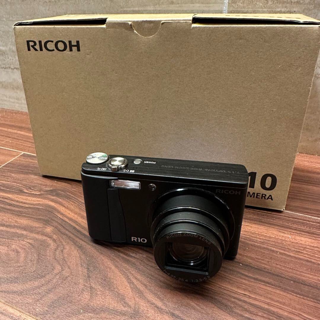 RICOH デジタルカメラ R10