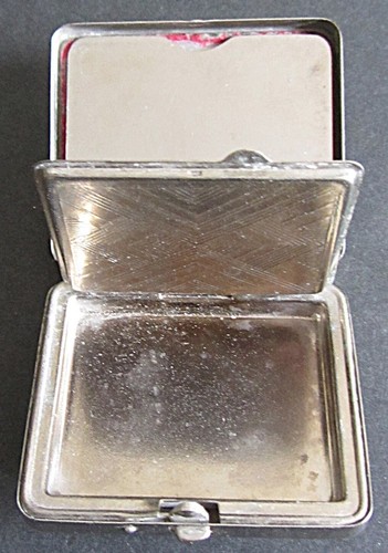 VINTAGE 1933 WORLD'S FAIR~CENTURY OF PROGRESS~COMPACT~1 3/4" X 2"~VG COND - Picture 4 of 8
