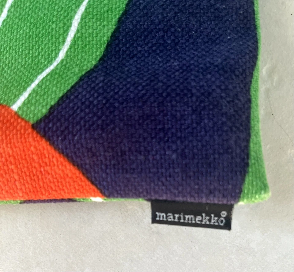 Marimekko LOMAPAIVA Linen Blend Pillow Cover 20” New Purple Floral Flower Red - Image 2 of 4