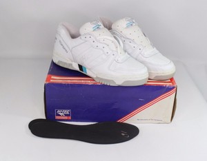 cloth tennis shoes