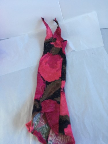 Nueva Ropa de MUÑECA Hecha a Mano Ajuste Muñecas de Vinilo 16" Largo Rosa Halter VESTIDO SOLAMENTE - Imagen 9 de 10