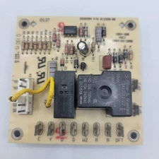 Goodman B12260-08 1084-83-200B Heat Pump Defrost Control Circuit Board USED 