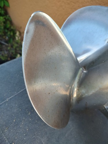 Used PAIR Revolution 4 Propellers 14.5 X 19 pitch LH RH Props C4 - Picture 2 of 4