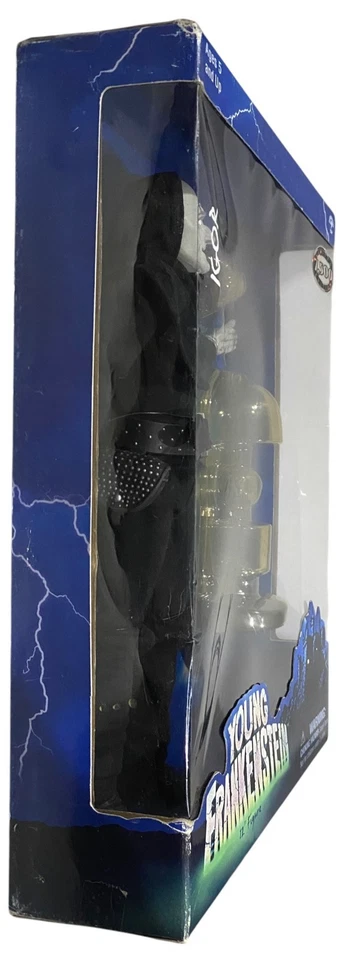 Young Frankenstein Igor Sideshow Collectibles 2001 12" Action Figure NEW Creases - Image 4 of 4