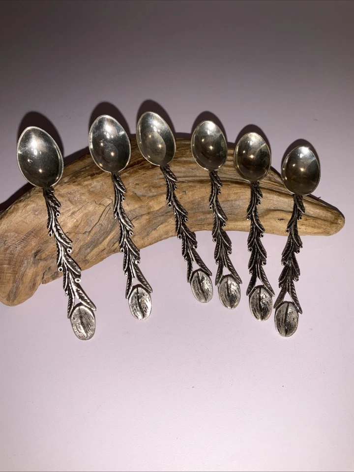 Cuchara Demitasse de plata 830 con grano de café, marca de anclaje Foto 3 de 4