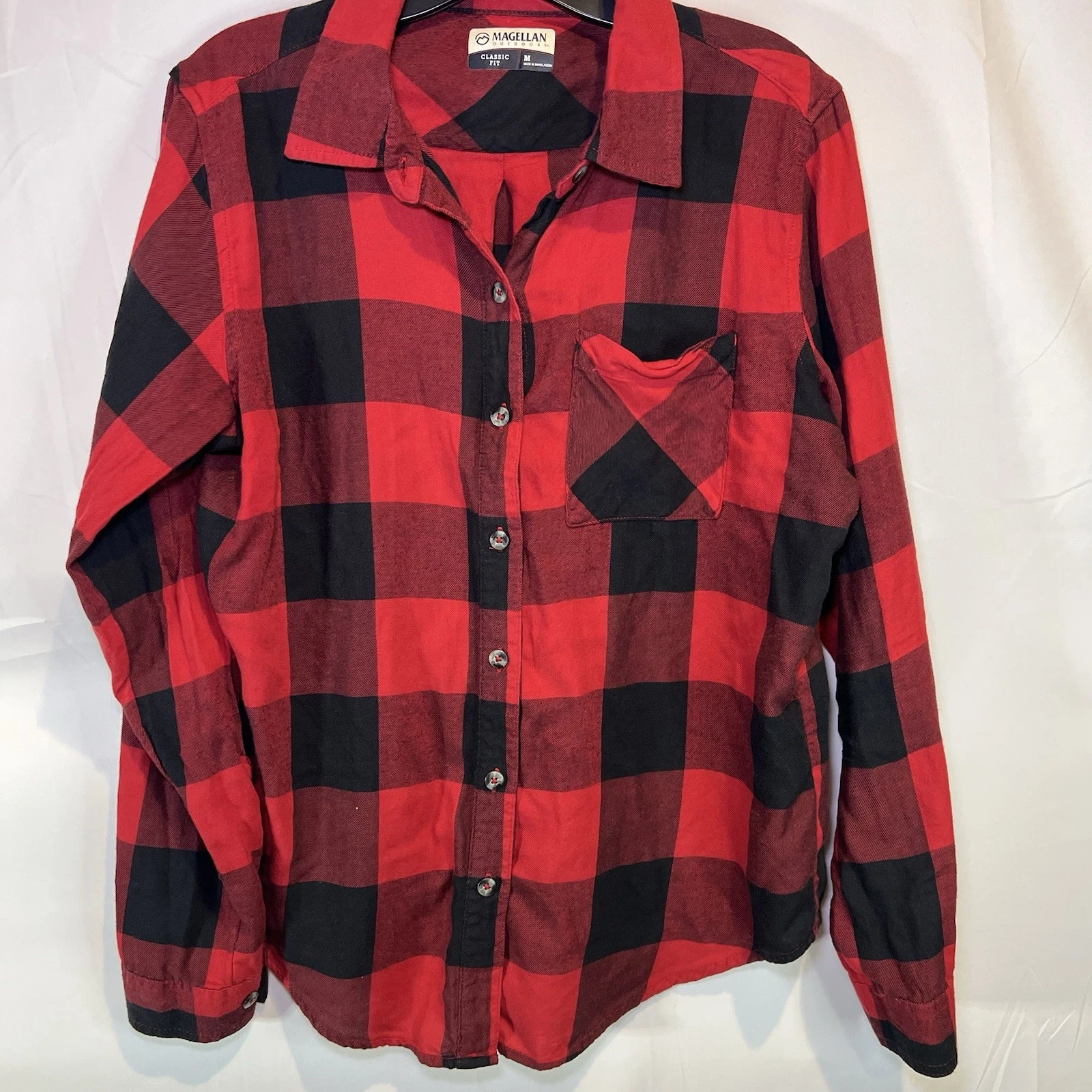 Magellan Outdoors Flannel Shirt Mens Medium Red Classic Fit Button Buffalo Check